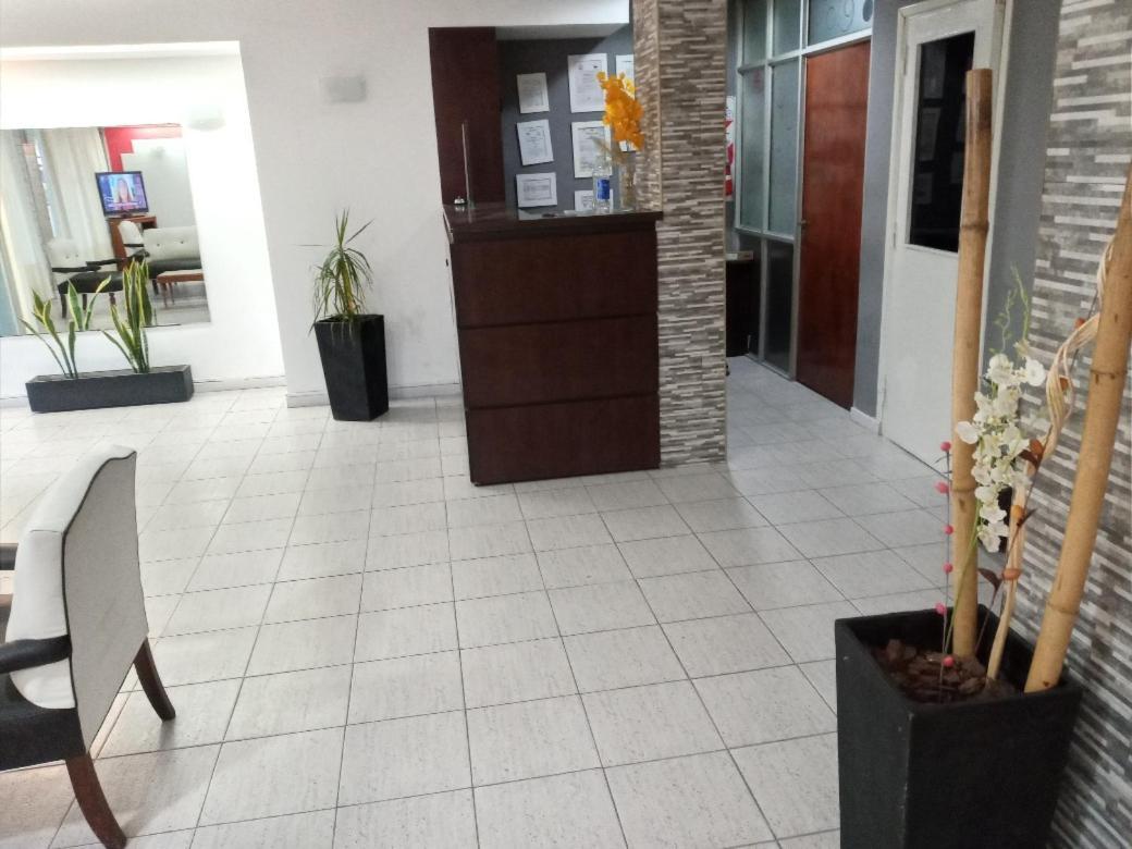 马德普拉塔奥玛商务酒店 外观 照片